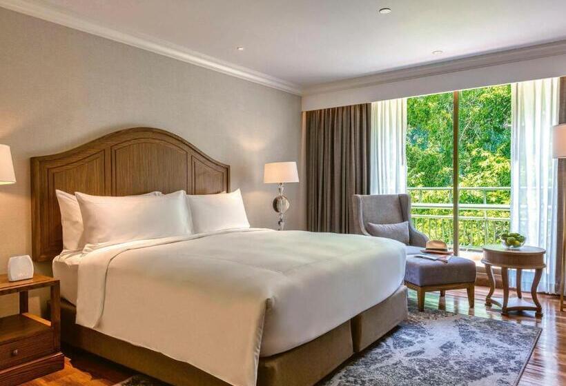 Suite King Bed, Mövenpick Bdms Wellness Resort Bangkok