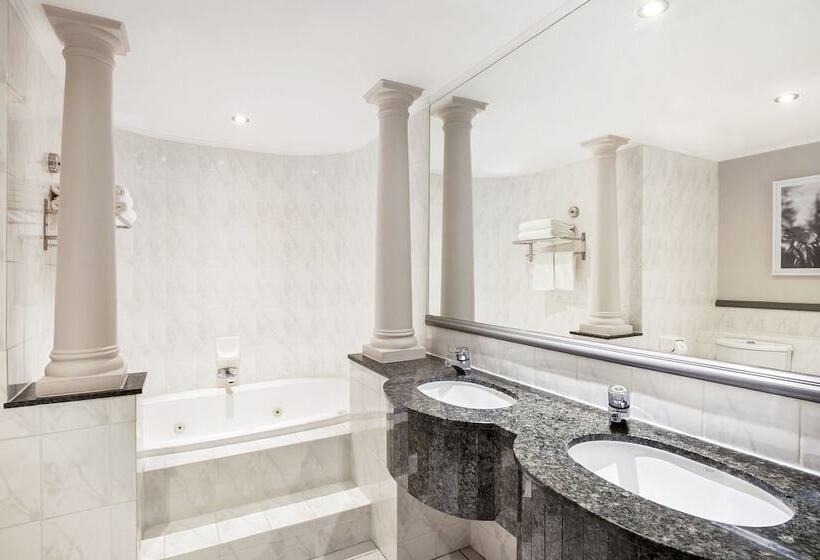 스위트, Protea Hotel By Marriott Johannesburg Balalaika Sandton