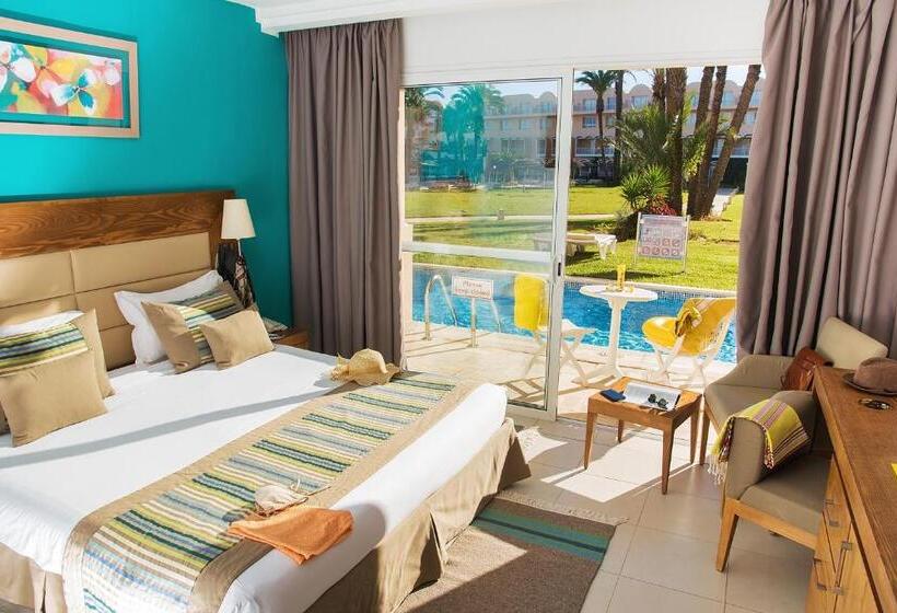 اتاق لوکس چهار تخته, Aqi Skanes Resort