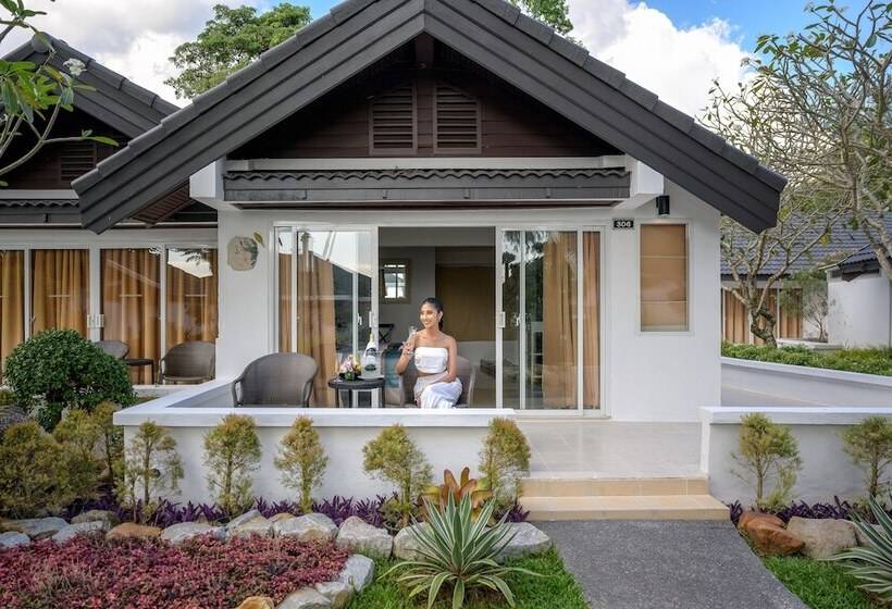 Standard Room Garden View, Thavorn Beach Village Resort & Spa Phuket