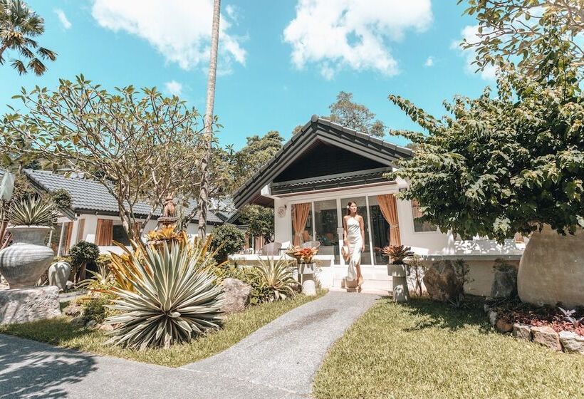 Standard Room Garden View, Thavorn Beach Village Resort & Spa Phuket