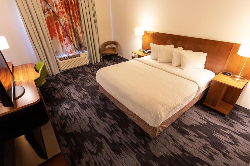 اتاق استاندارد سه نفره, Thavorn Beach Village Resort & Spa Phuket