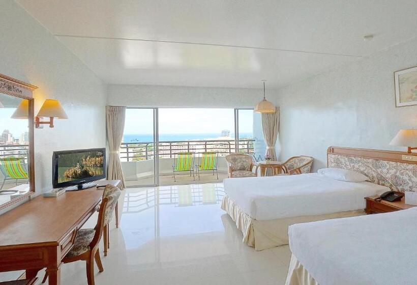 اتاق سوپریور, Pattaya Park Beach Resort