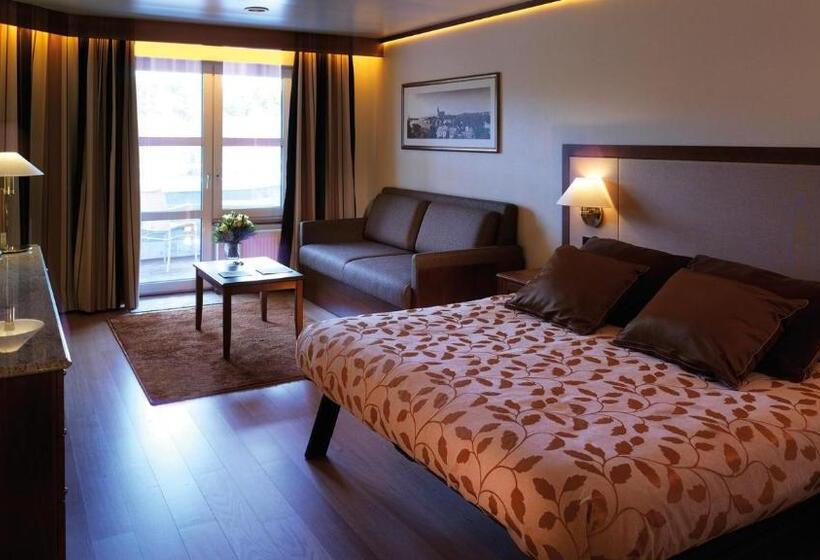 اتاق لوکس با بالکن, Naantali Spa