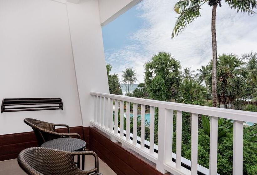 Quarto Familiar Comunicado, Thavorn Palm Beach Resort Phuket