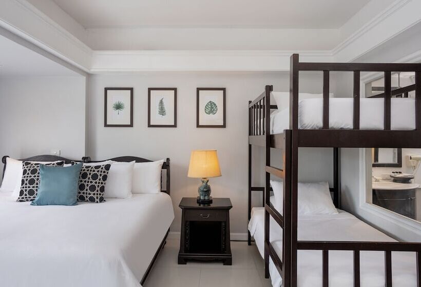 家庭间, Thavorn Palm Beach Resort Phuket