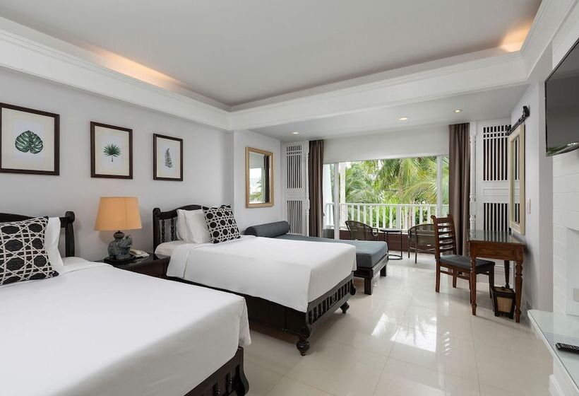 带泳池观景的豪华房, Thavorn Palm Beach Resort Phuket