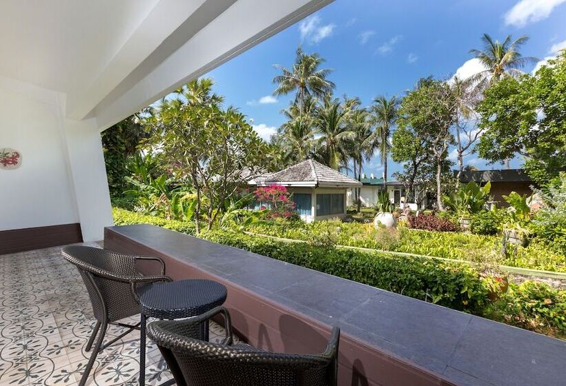 带露台的豪华间, Thavorn Palm Beach Resort Phuket