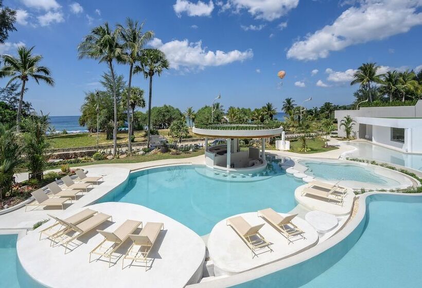带泳池观景的豪华房, Thavorn Palm Beach Resort Phuket