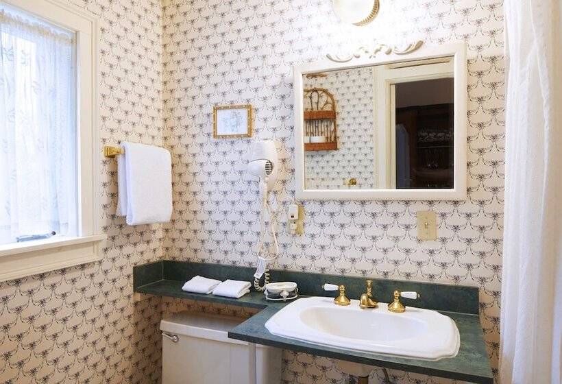 Classic Room Mountain View, Apple Tree Inn