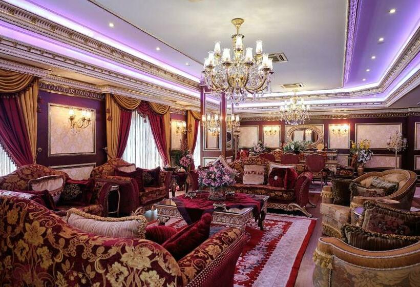 سوئیت با تخت بزرگ, Club Hotel Sera