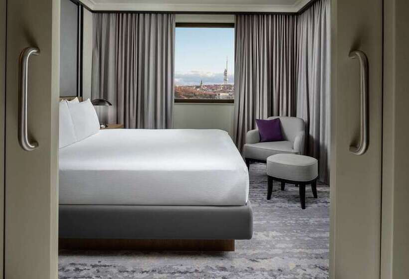 سوییت, Hilton Luxor Resort & Spa