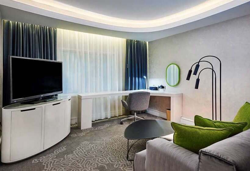 سوییت, Hilton Luxor Resort & Spa