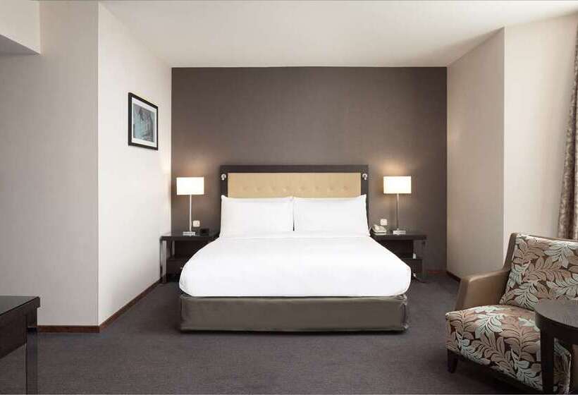 سوییت, Hilton Luxor Resort & Spa