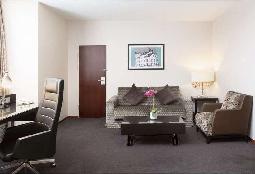 سوییت, Hilton Luxor Resort & Spa