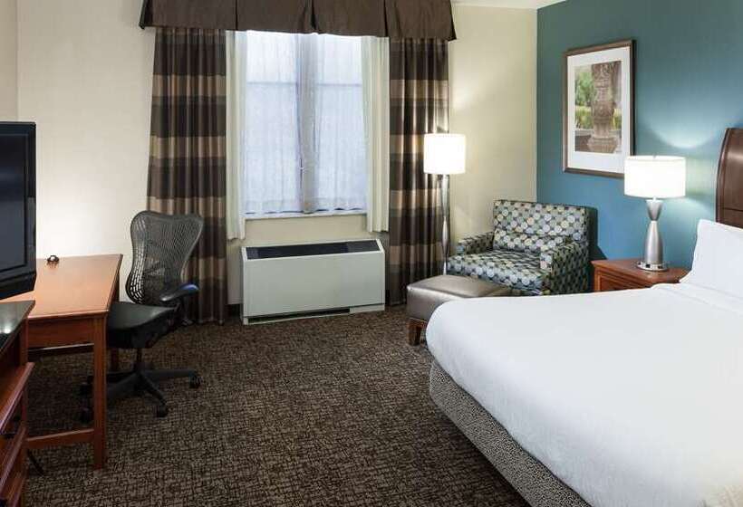 سوییت, Hilton Luxor Resort & Spa