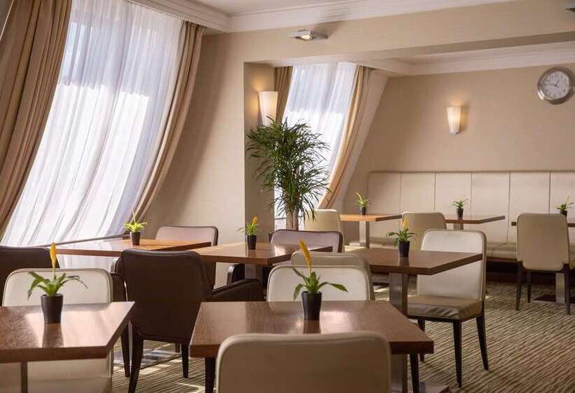 سوییت, Hilton Luxor Resort & Spa