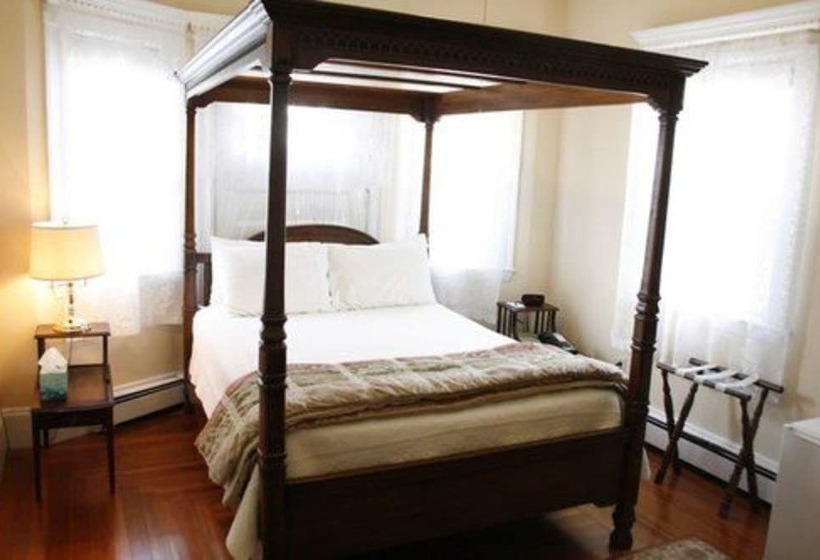 Номер Стандарт, The Coolidge Corner Guest House: A Brookline Bed And Breakfast