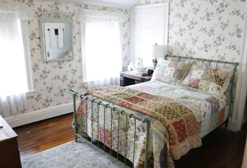 Номер Стандарт, The Coolidge Corner Guest House: A Brookline Bed And Breakfast