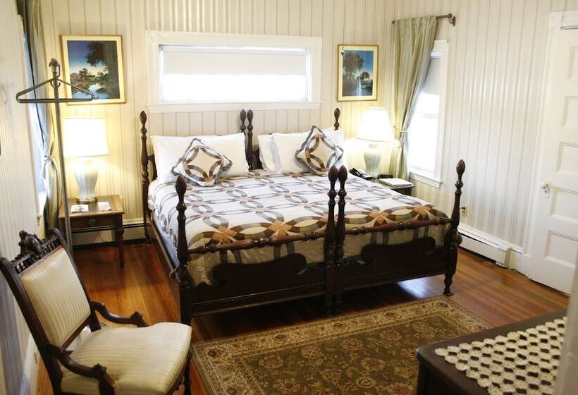 StandaardKamer, The Coolidge Corner Guest House: A Brookline Bed And Breakfast