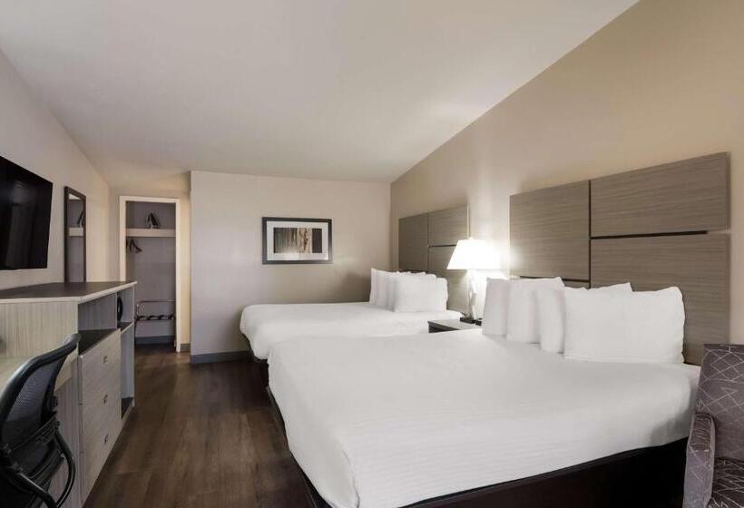발코니가 있는 4인용 스탠다드 룸, Best Western New Oregon Motel
