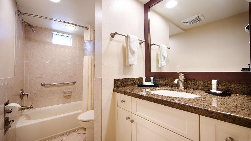 سوئیت با تخت بزرگ, Best Western Plus Beach Resort