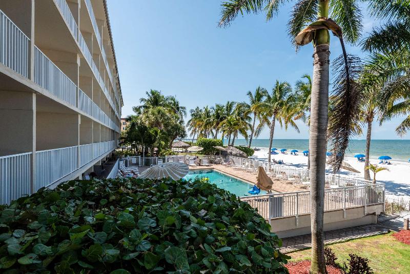 سوئیت با تخت بزرگ, Best Western Plus Beach Resort