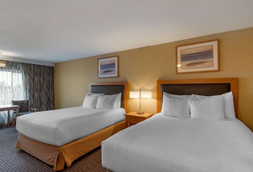 带2个双人床的标准工作室, Best Western Plus Ocean View Resort