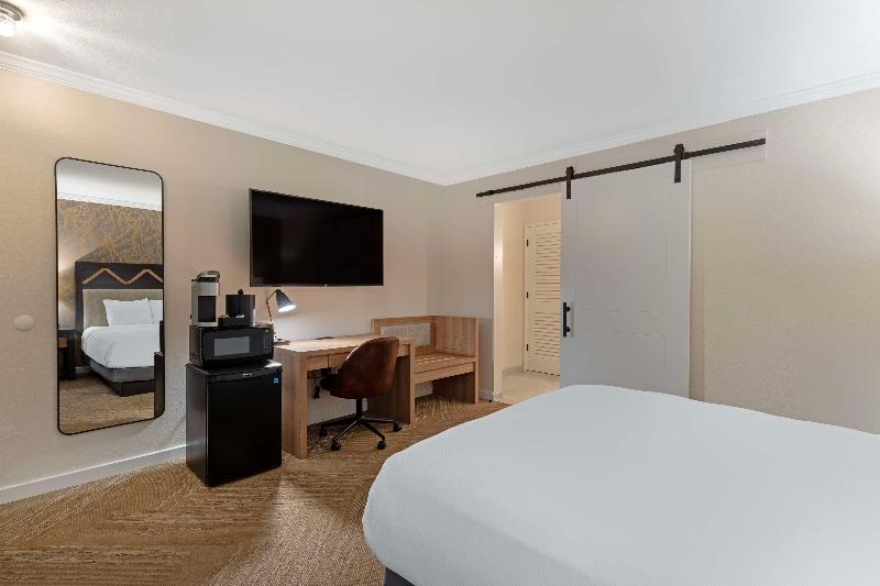اتاق استاندارد برای معلولان, Best Western Plus Inn At The Vines