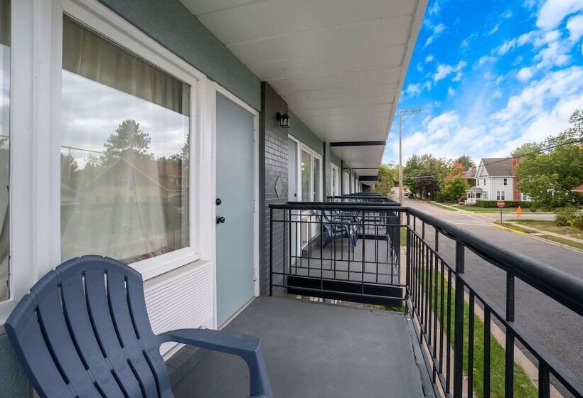 اتاق استاندارد با 2 تخت دوبل, Clarion Pointe Rhinelander Downtown