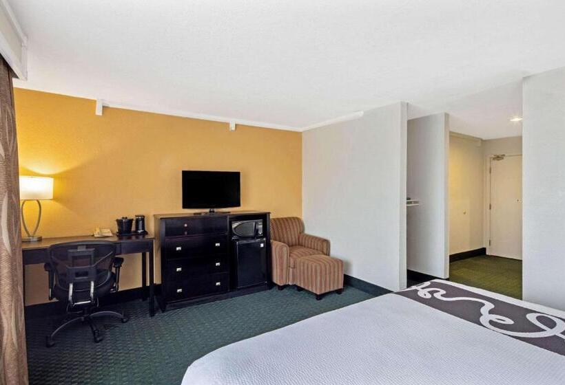 اتاق استاندارد با تخت بزرگ برای معلولان, La Quinta Inn By Wyndham Berkeley