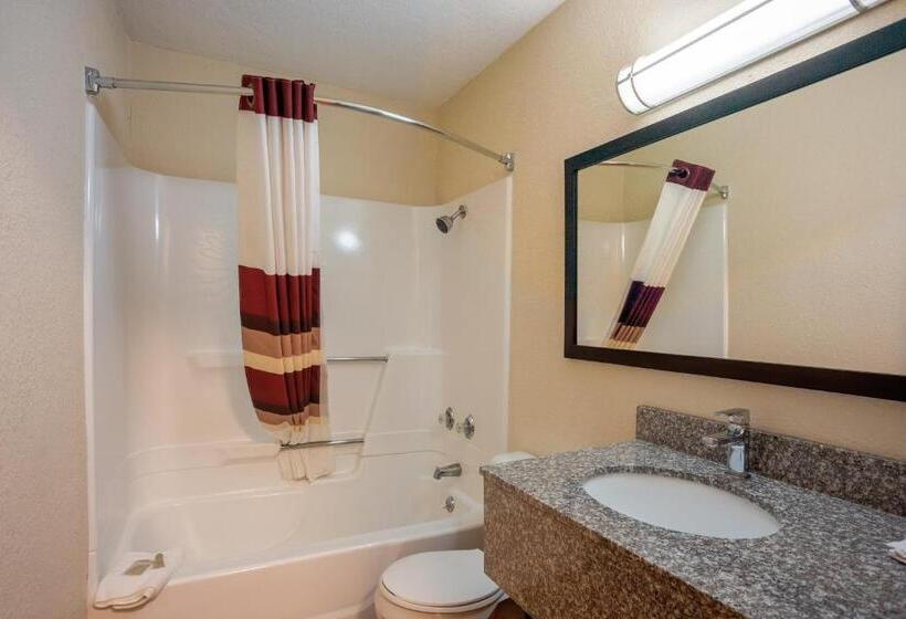 غرفة سوبيريور سرير كينج, Red Roof Inn Des Moines