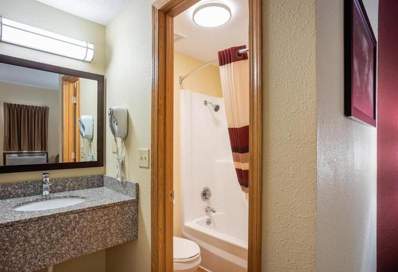 غرفة سوبيريور سرير كينج, Red Roof Inn Des Moines