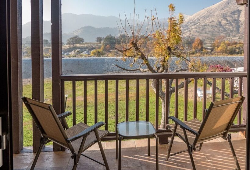 سوییت, Western Holiday Lodge