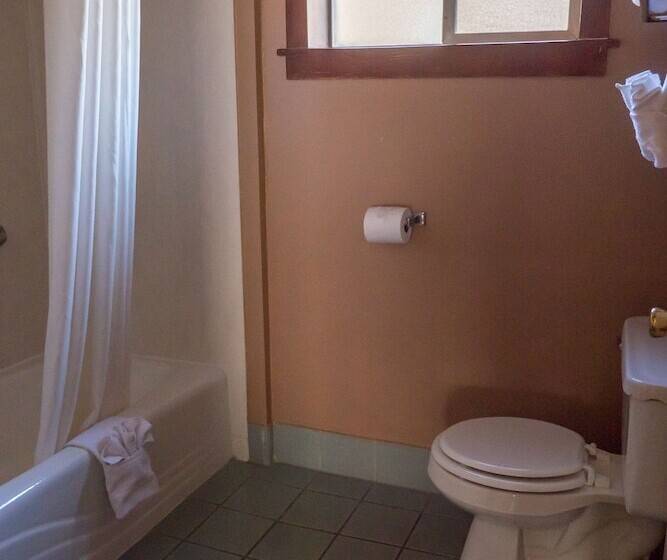 اتاق استاندارد با 2 تخت دوبل, Western Holiday Lodge