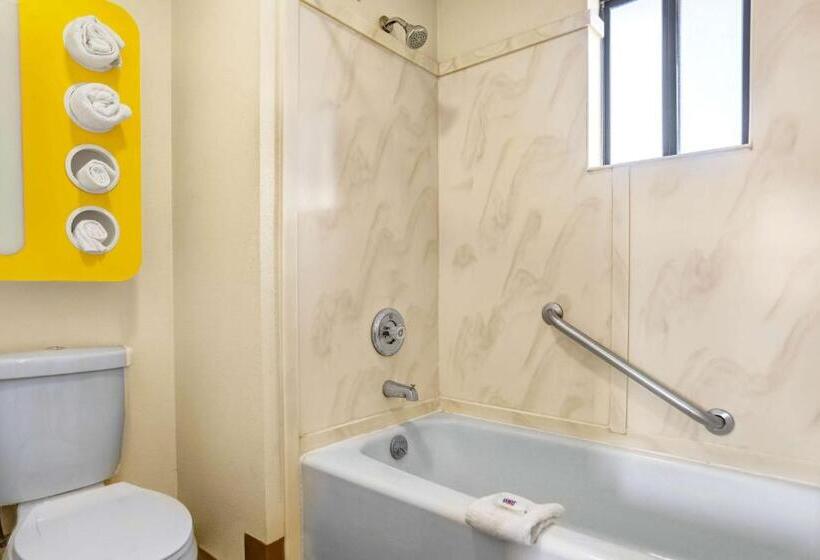 اتاق استاندارد چهار تخته, Motel 6 Payson, Az