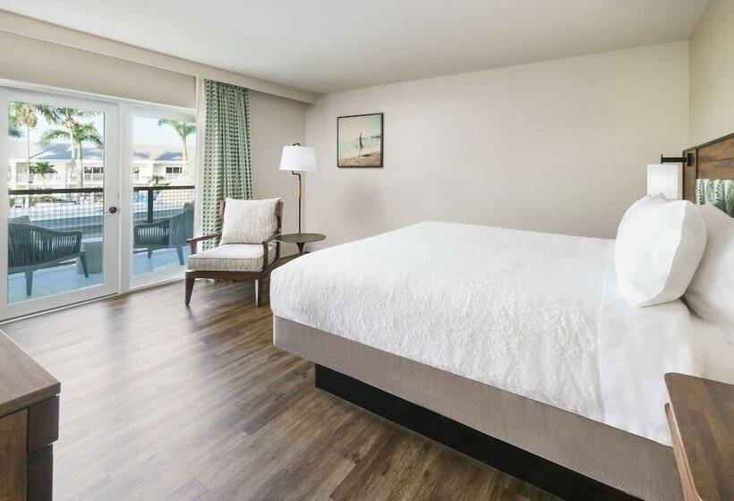 غرفة قياسية سرير مزدوج, Hampton Inn Key West