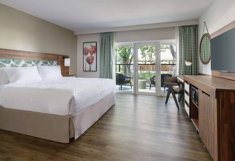 غرفة قياسية سرير مزدوج لذوى الإحتياجات الخاصة, Hampton Inn Key West