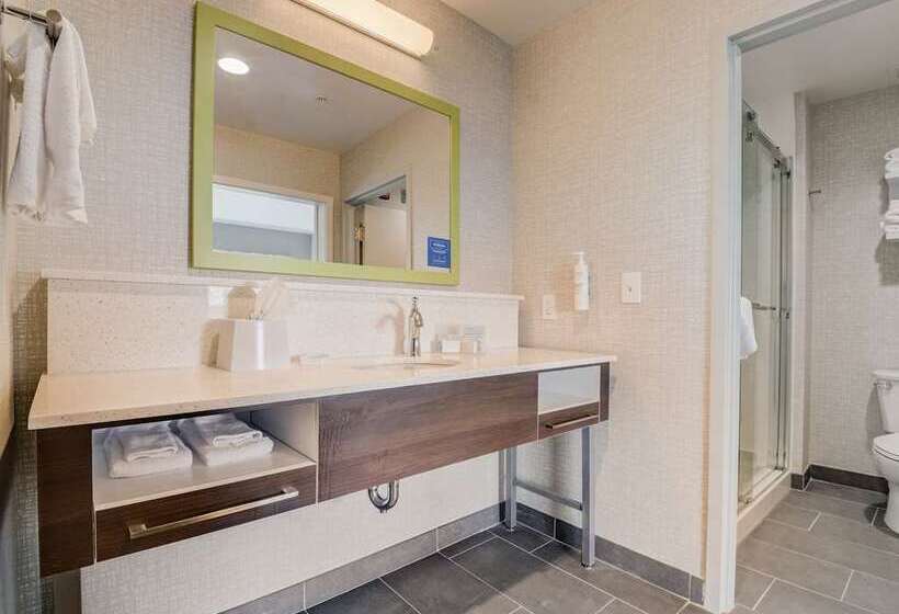 اتاق استاندارد با تخت بزرگ, Hampton Inn Key West Fl