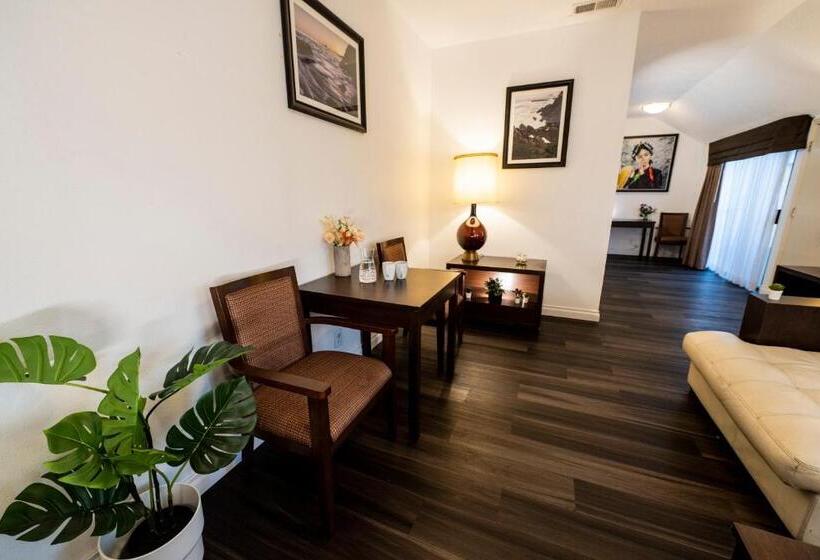 سوئیت اجرایی با تخت کینگ, Best Western Westminster Inn