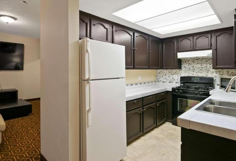 سوئیت اجرایی با تخت کینگ, Best Western Westminster Inn
