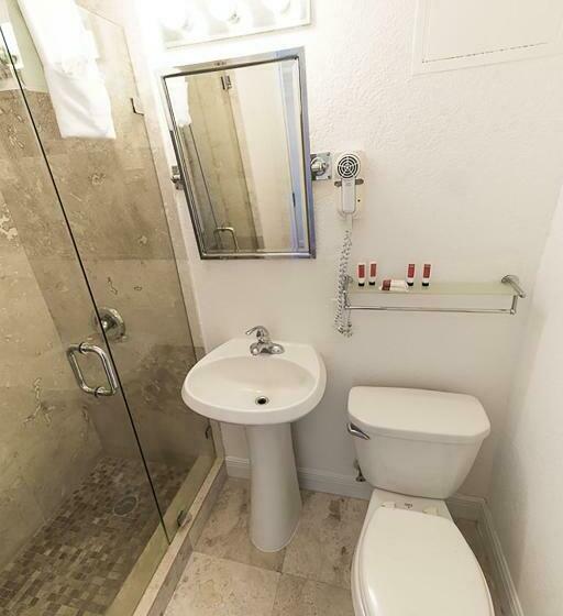 اتاق استاندارد با 2 تخت دوبل, Broadmore Miami Beach