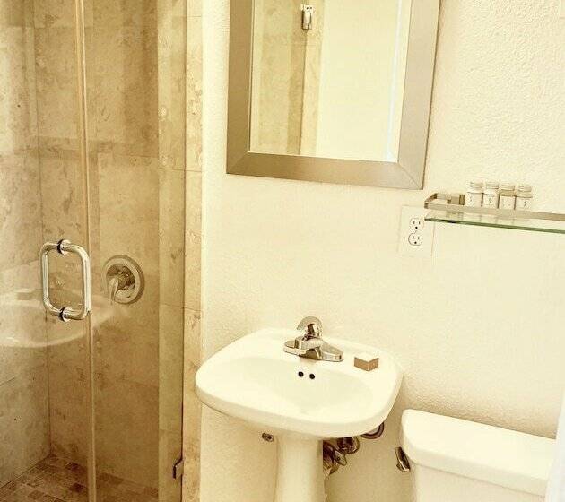 اتاق استاندارد با 2 تخت دوبل, Broadmore Miami Beach