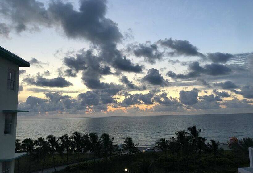 اتاق استاندارد با 2 تخت دوبل, Broadmore Miami Beach