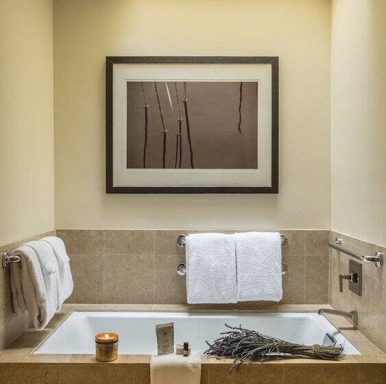 سوییت, Carmel Valley Ranch, In The Unbound Collection By Hyatt