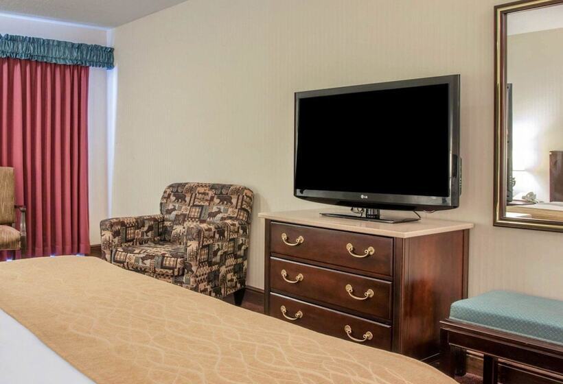 اتاق لوکس, Comfort Inn Lakeside Mackinaw City