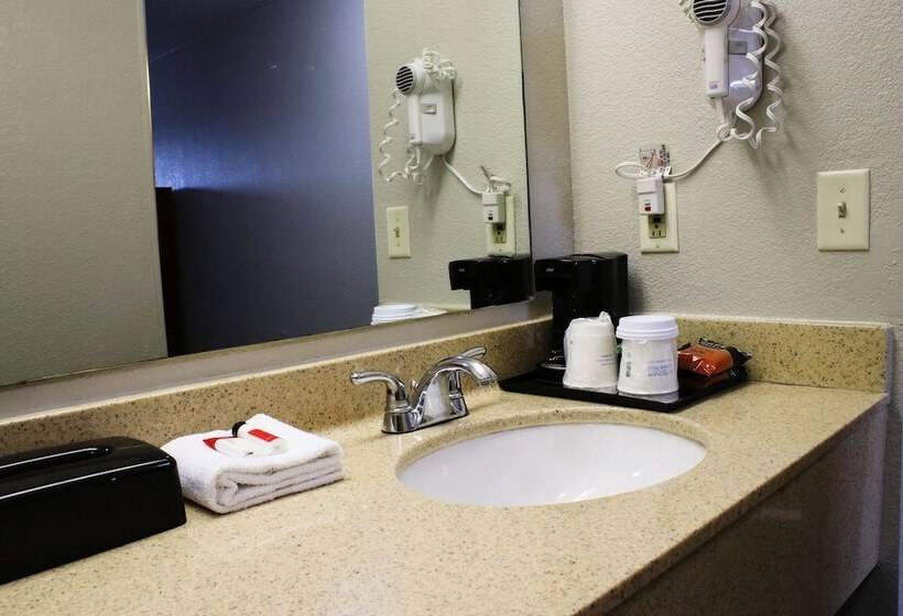 Chambre Standard 2 Lits Doubles, Days Inn & Suites By Wyndham Bloomington/normal Il