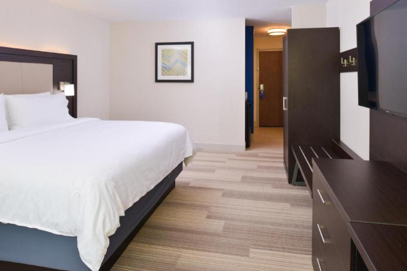 اتاق استاندارد برای معلولان, Holiday Inn Express & Suites   Shreveport   Downtown, An Ihg