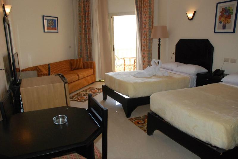 اتاق استاندارد با تخت بزرگ برای معلولان, Holiday Inn Express And Suites Shreveport  Downtown