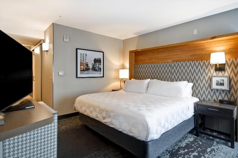 اتاق استاندارد با تخت بزرگ برای معلولان, Holiday Inn Lancaster, An Ihg